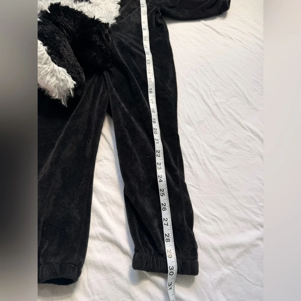 Toddler Skunk Halloween Costume 18-24M Plush Hooded Jumpsuit - Picture 6 of 8
